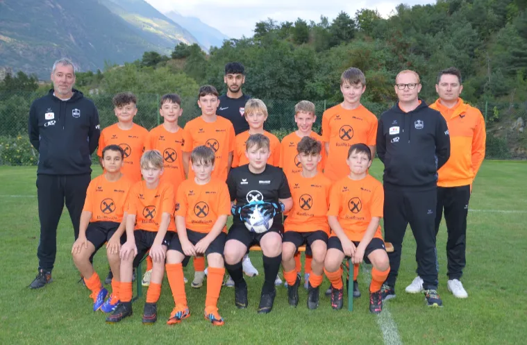 Mannschaftsfoto der U12 des ASV Morter Raiffeisen